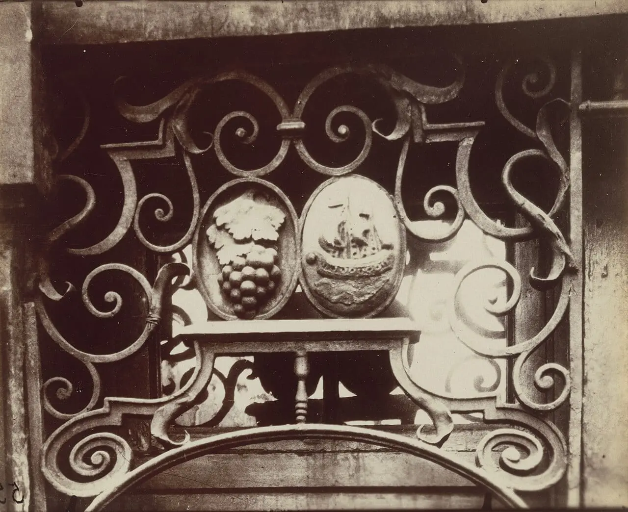 3 Rue de l'arbalète (Enseigne) by Eugène Atget, canvas print