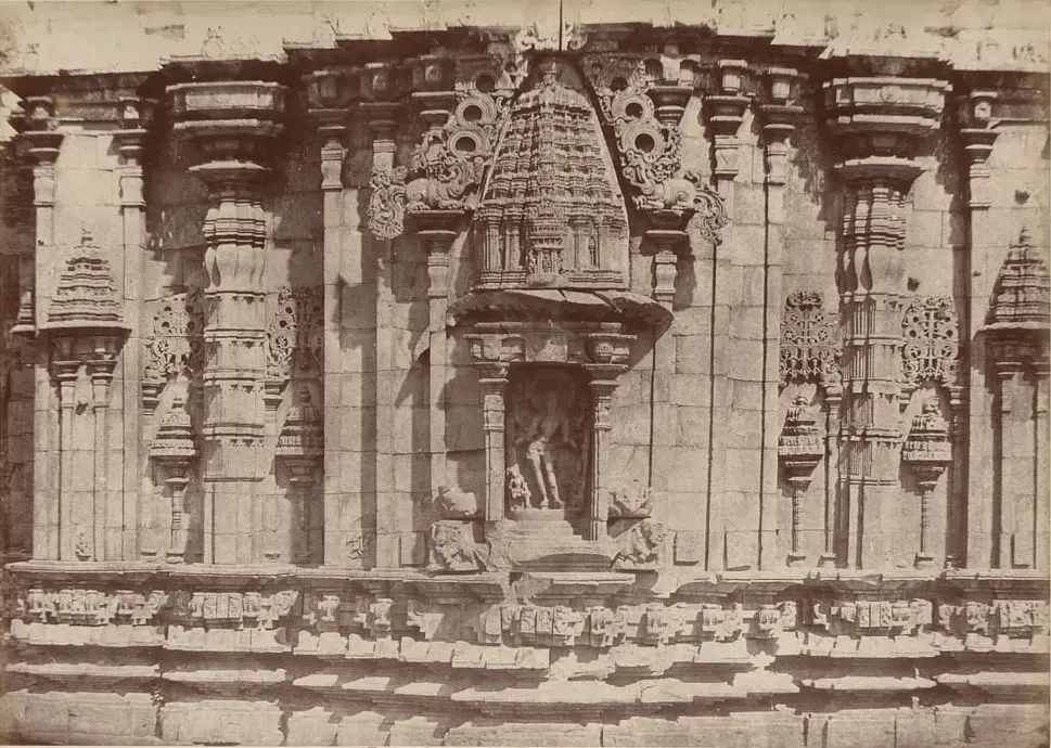 Kirwuttee, A Temple, India by William Henry Pigou, canvas print
